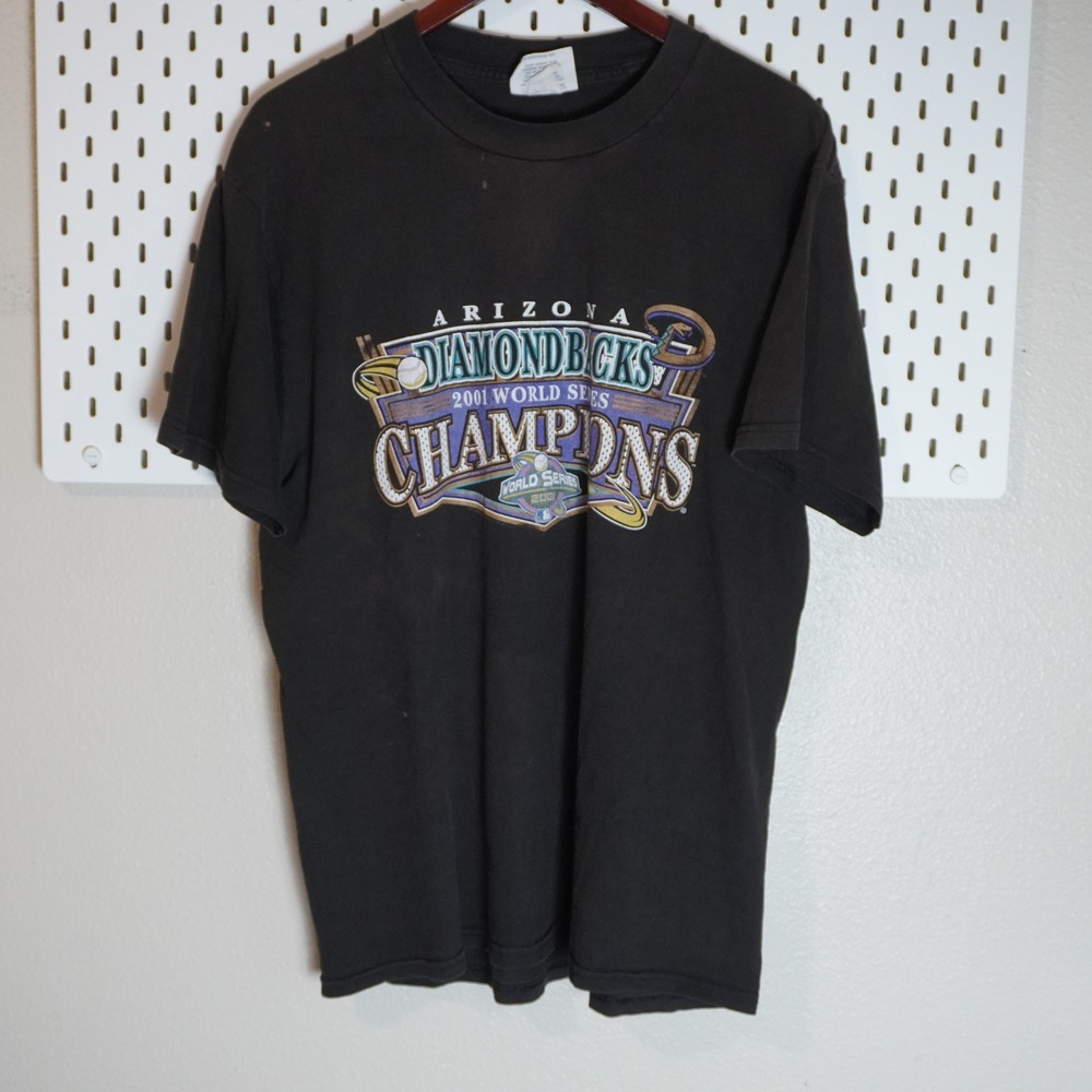 Arizona Diamondbacks 2001 World Series Champions Black T Shirt‎ Distressed
